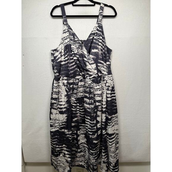 Universal Standard Bellport Sateen Crossover Dress, Size Large - New! - Picture 1 of 6